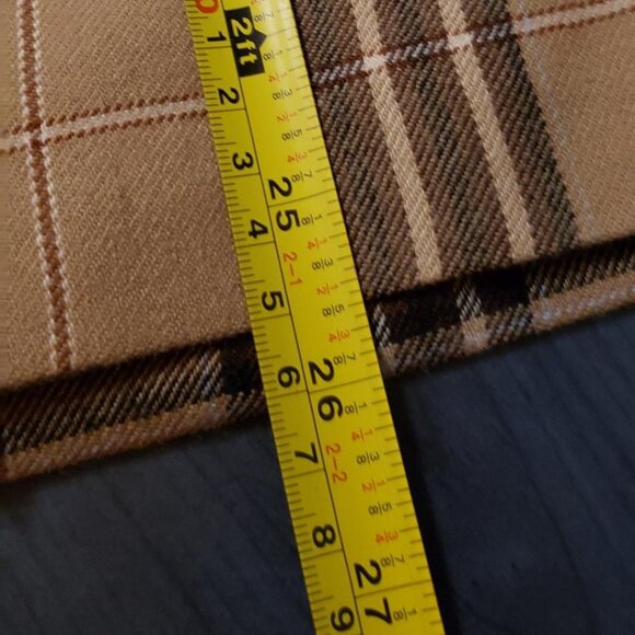 LAST CHANCE Vintage beige plaid virgin wool midi skirt medium - Picture 8 of 10